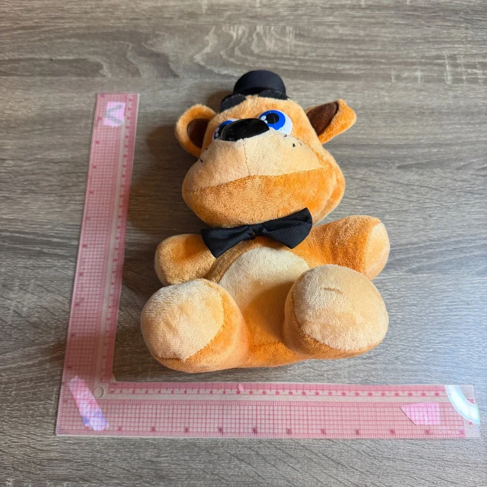 Five Nights at Freddys Freddy Fazbear Plush 7 Inch 2021 Scott Cawthon FNAF Bear